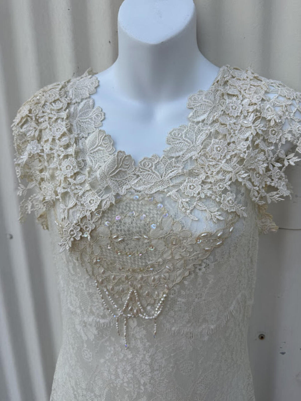 Vintage Lace Beaded Wedding Dress Ivory XS
