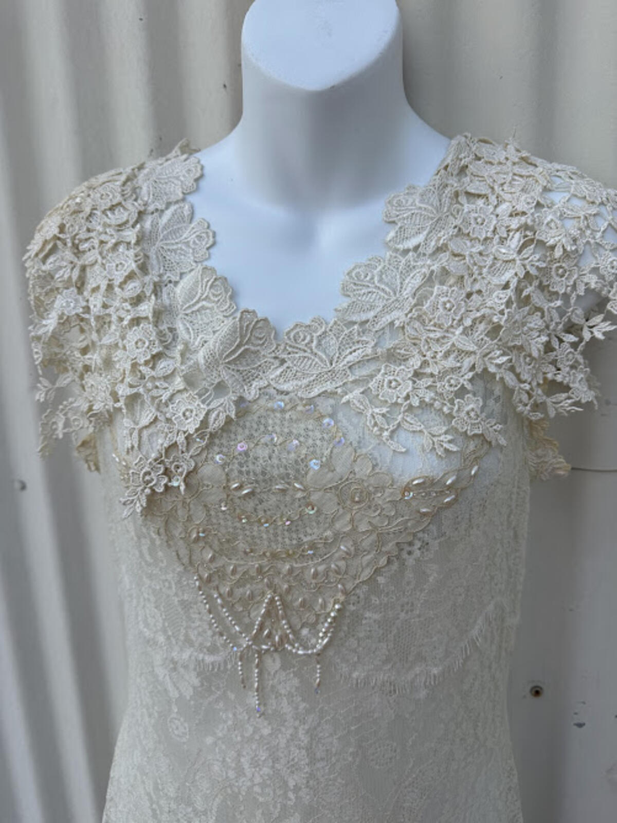Vintage Lace Beaded Wedding Dress Ivory XS