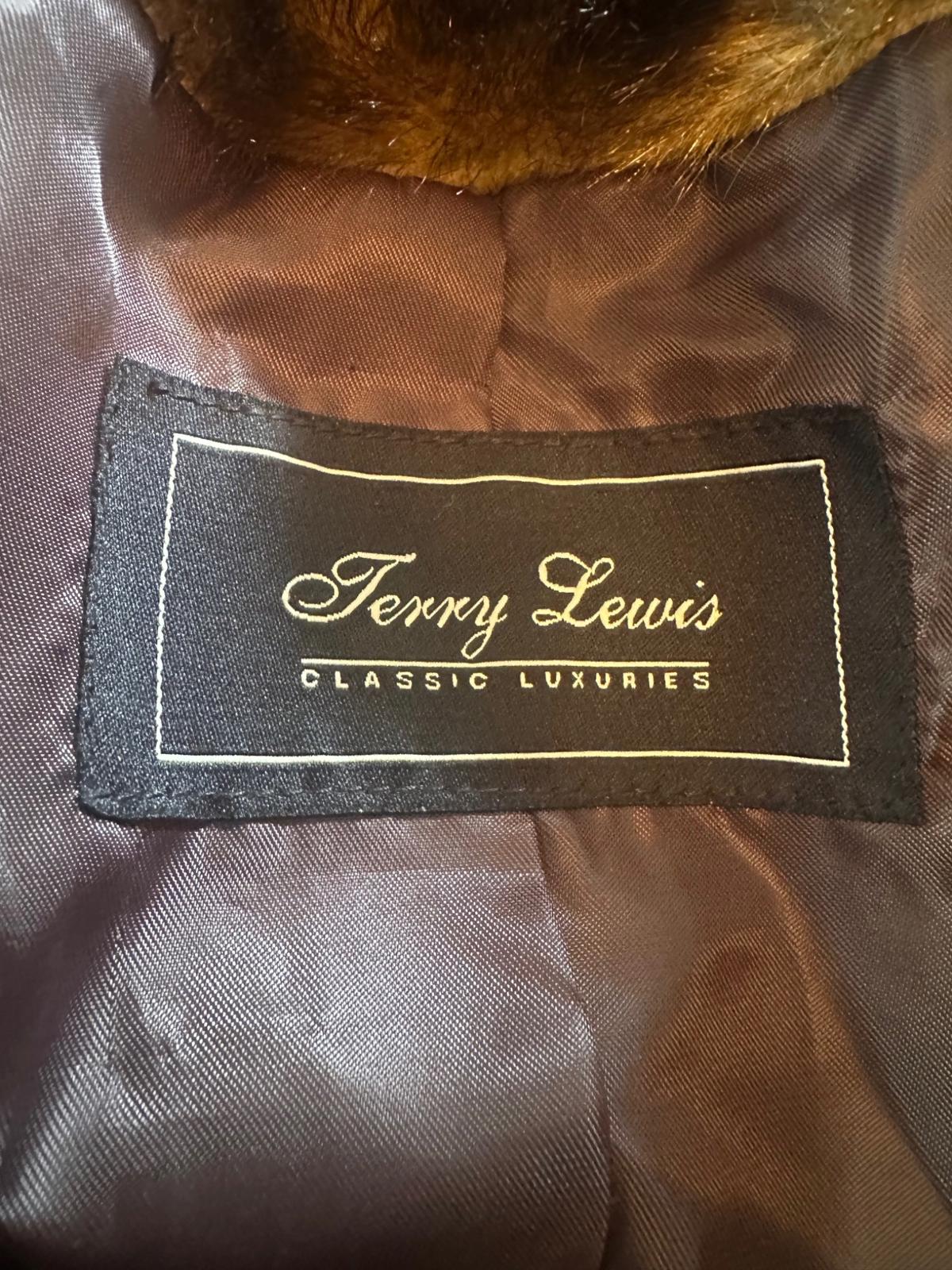 Vintage Terry Lewis Faux Fur Coat Large