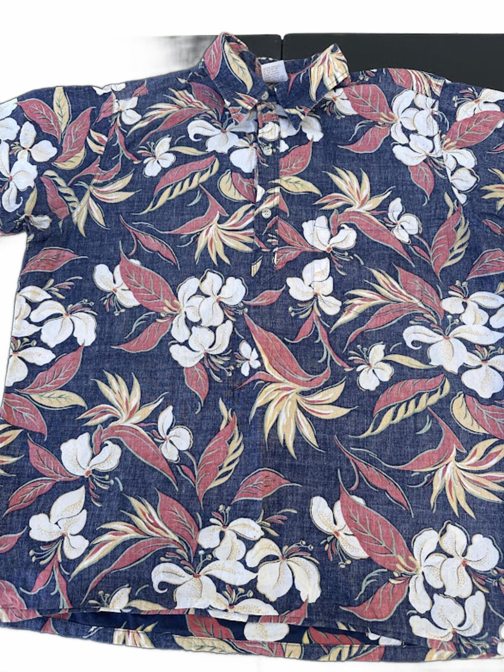 Go Barefoot Hawaiian Floral Aloha Shirt XL