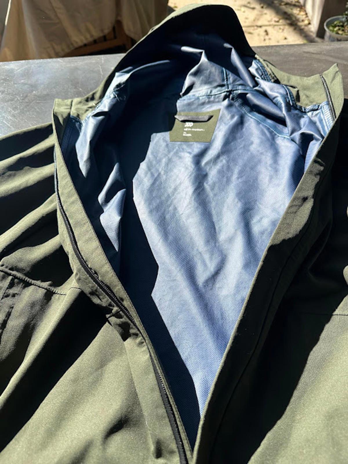 All In Motion Olive Hooded Rain Jacket XL