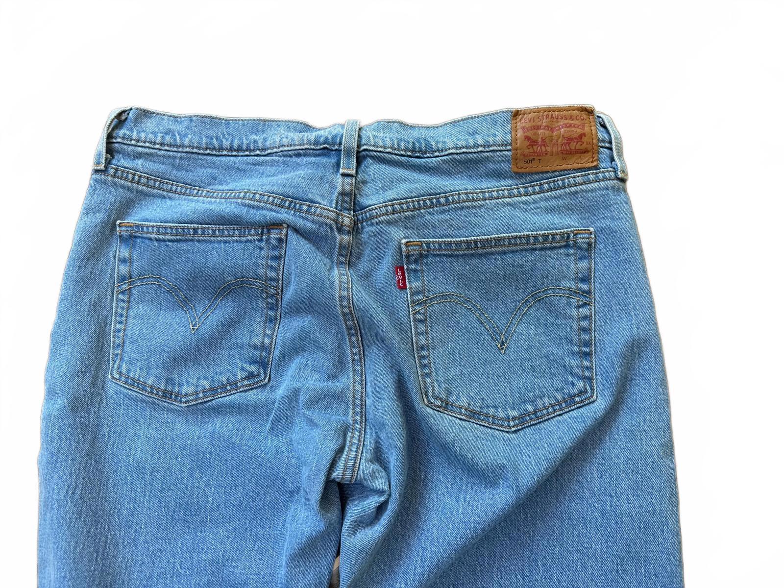 Vintage Levi’s 501T Button-Fly Jeans – Size W31 L28  Raw Hem