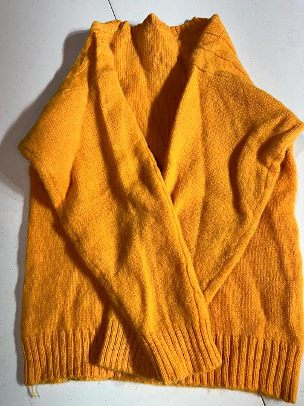 Vintage I Magnim Pure Wool Cable Knit Sweater Yellow