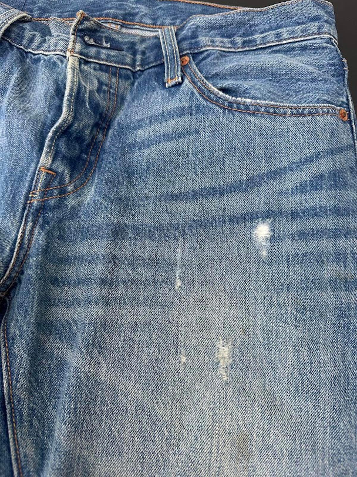 Levi’s 501 CT W26 Distressed Tapered Jeans