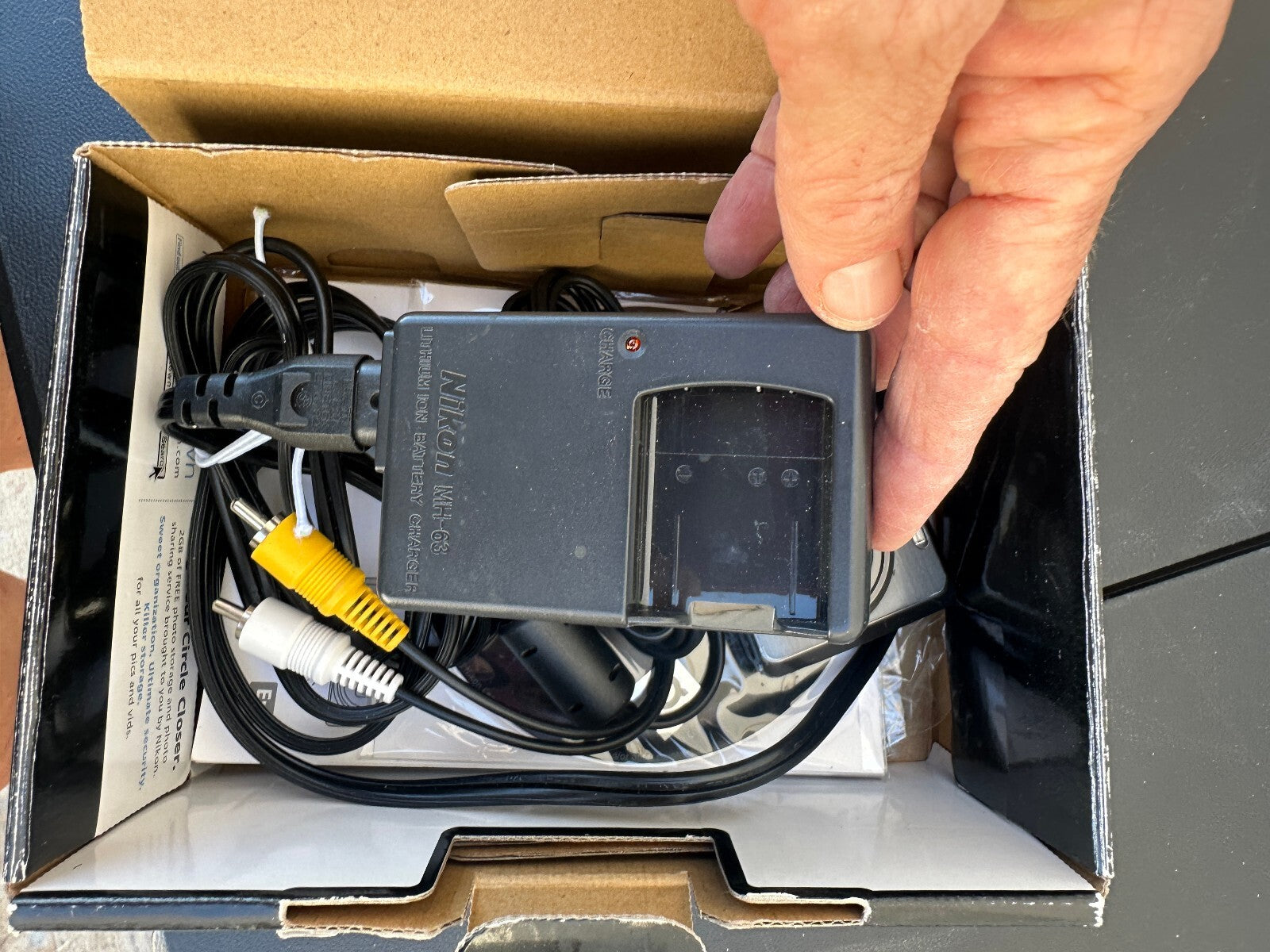 Nikon COOLPIX S230 Camera Boxed with Charger