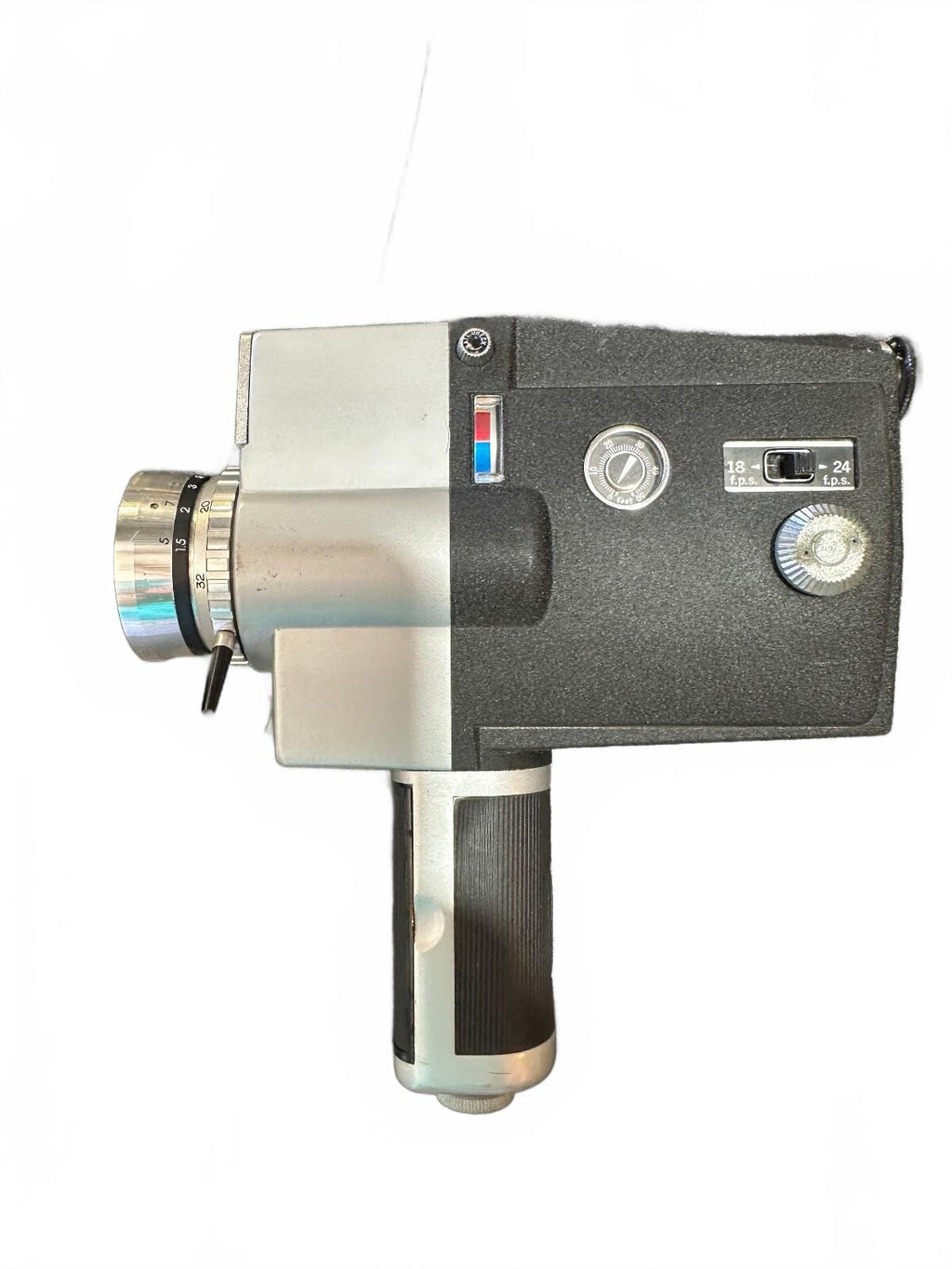 Wards 705A Super 8 Movie Camera Japan TTL Zoom Len