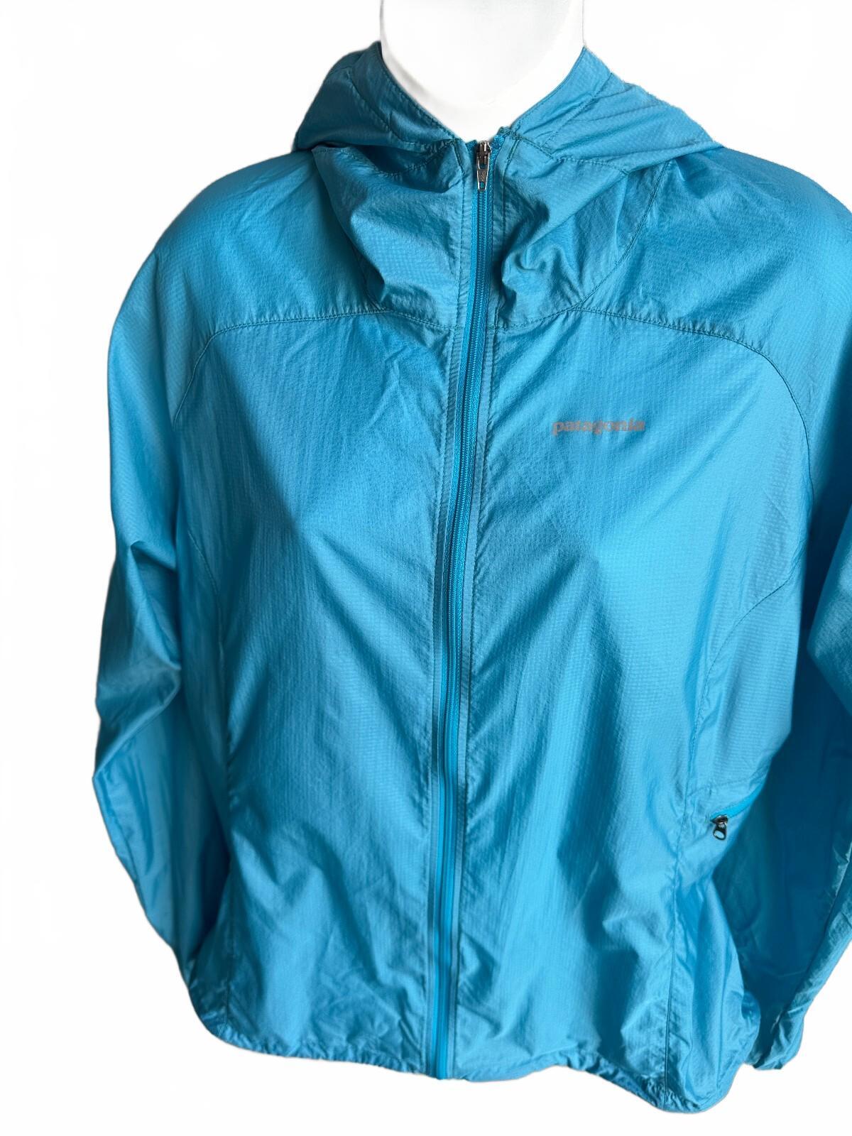 Patagonia Women's Blue Hooded Windbreaker L
