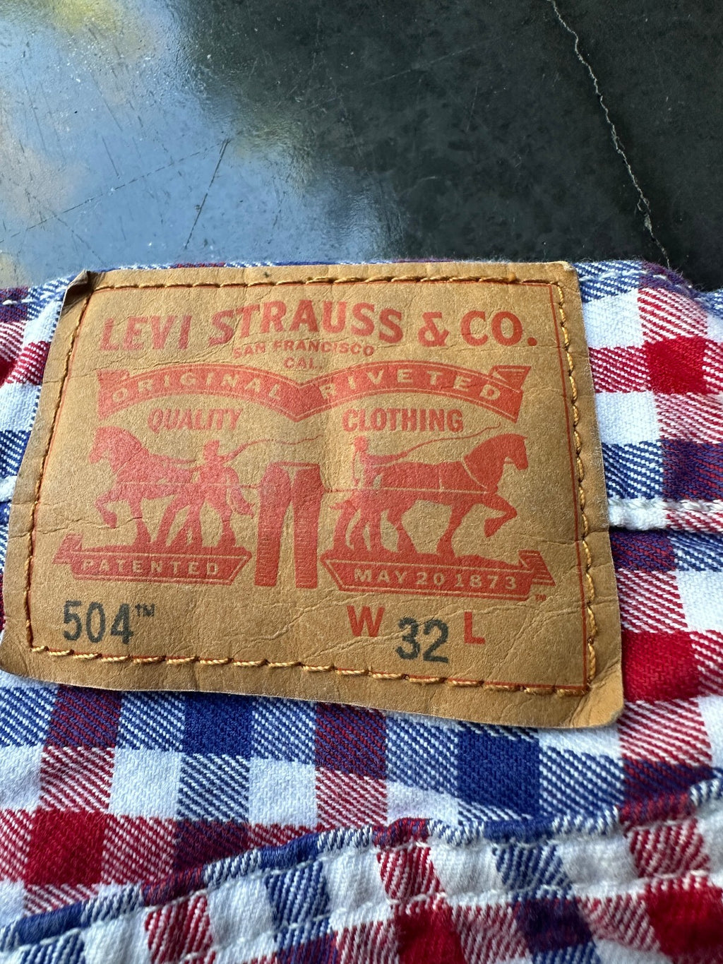 Levi's 504 Plaid Shorts Red White Blue W32