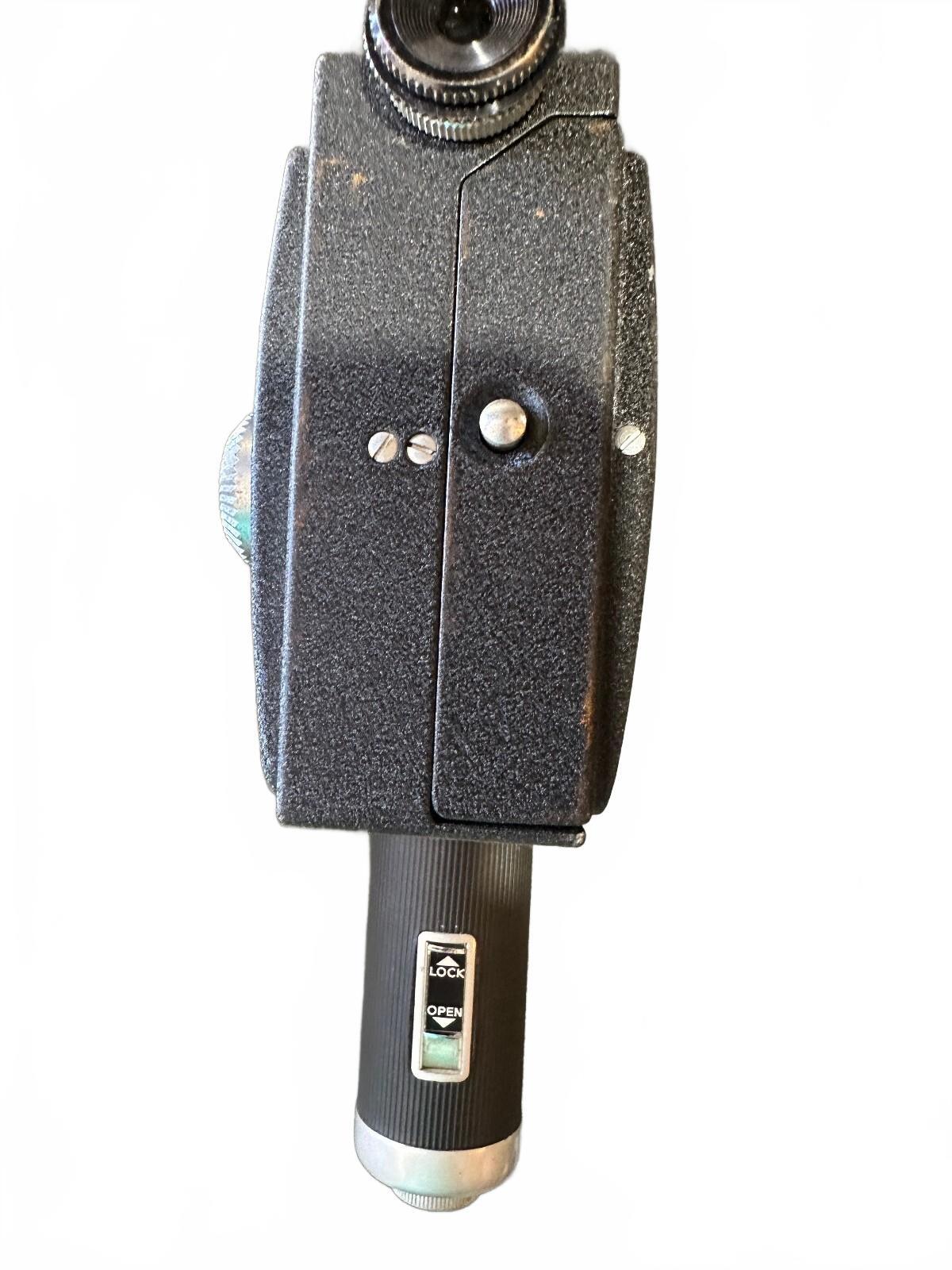 Wards 705A Super 8 Movie Camera Japan TTL Zoom Len