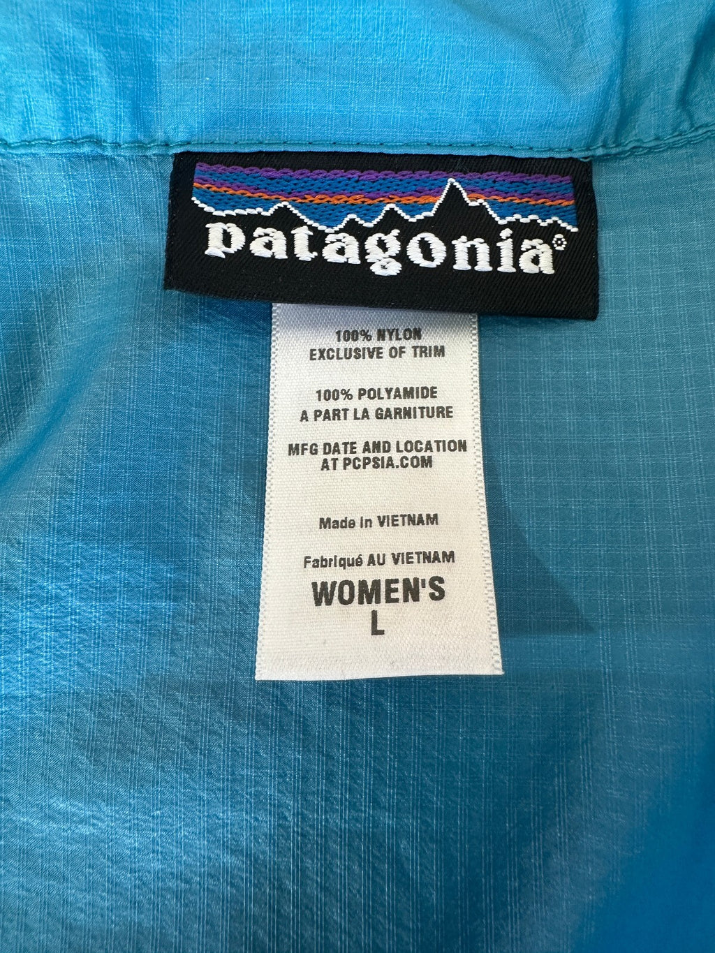 Patagonia Women's Blue Hooded Windbreaker L