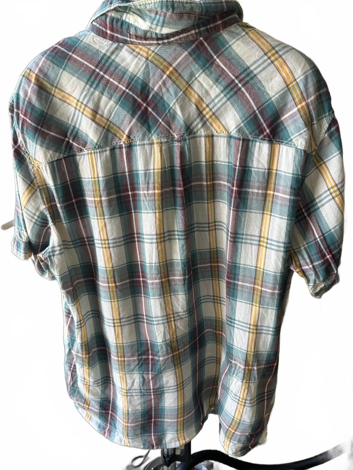 The North Face Plaid Button-Up Shirt XL
