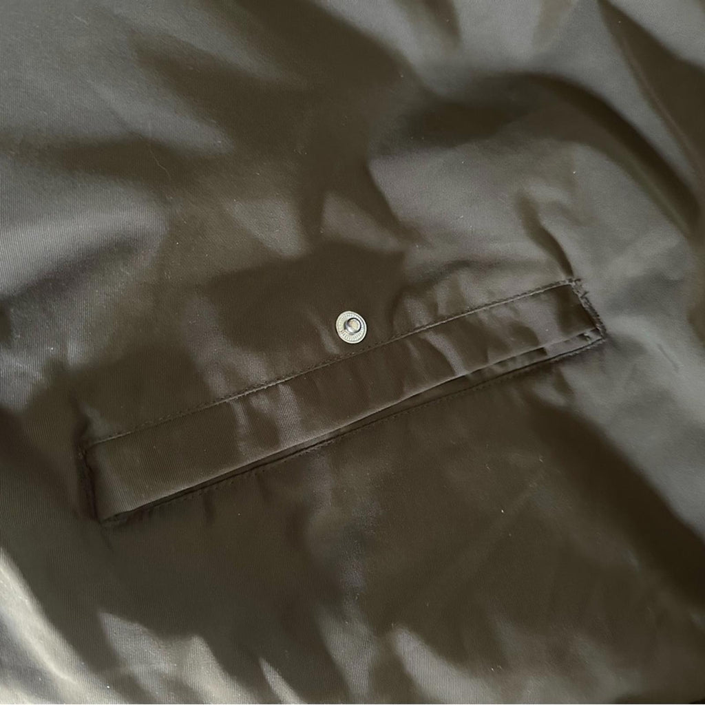 Men’s Army green jacket.