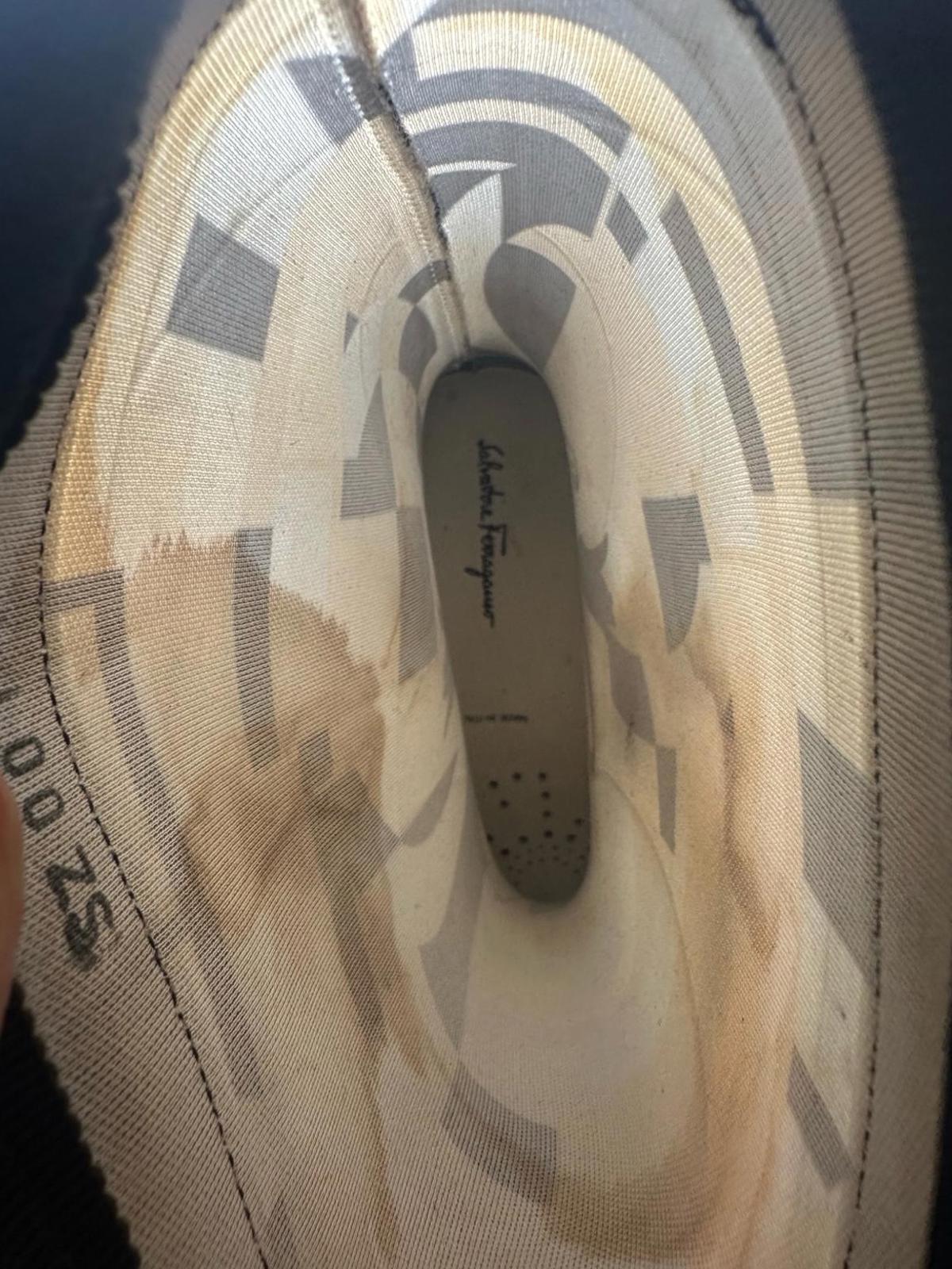 Ferragamo Rain Boots Size 8 Italy Logo Pattern
