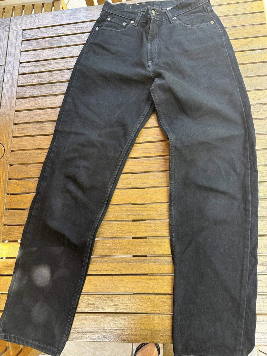 Vintage Levi’s 560 Loose Fit Straight Leg 13 Jr. Black Denim Jeans USA 90s