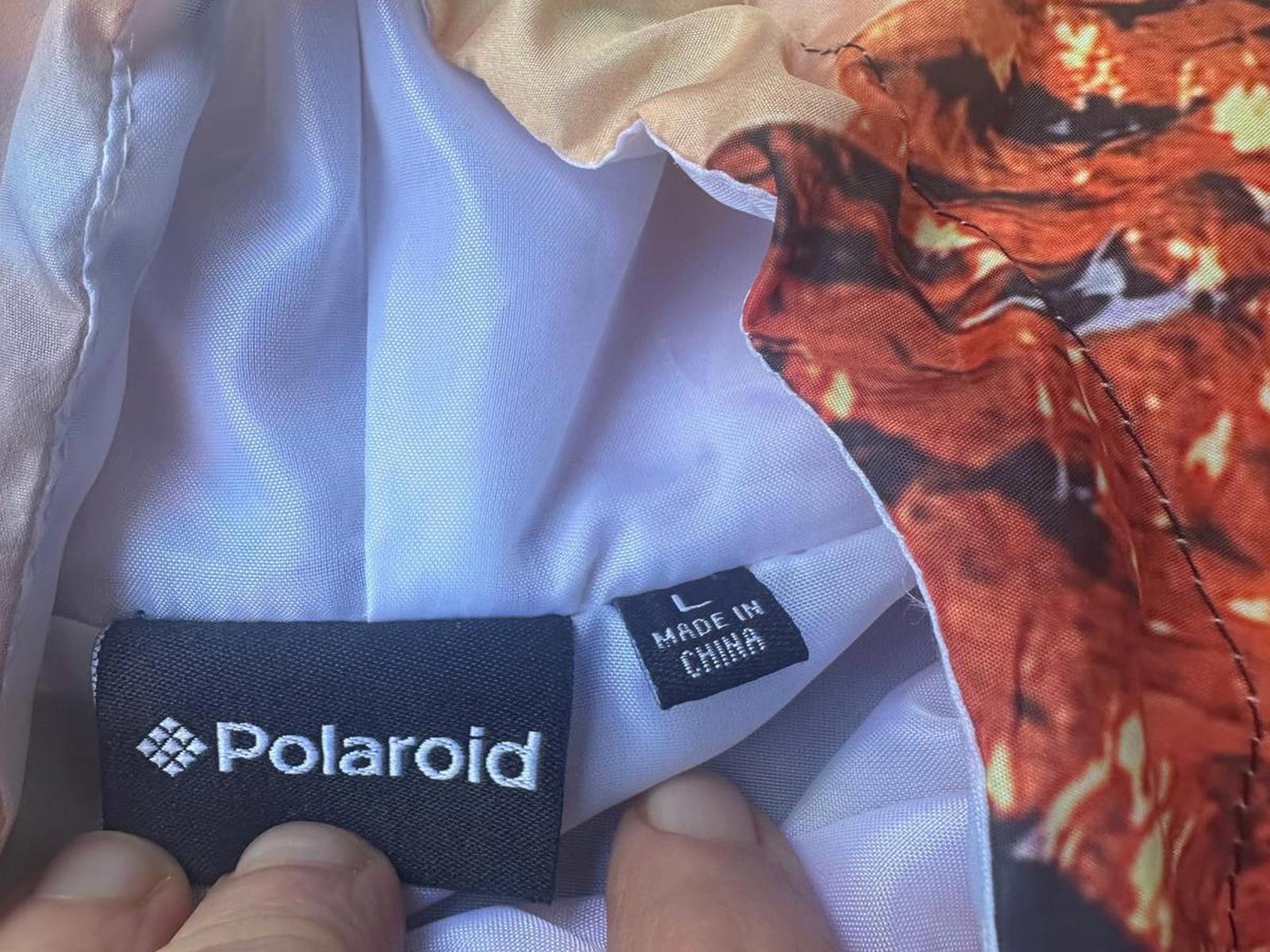 “Polaroid Mountain‑Print Hooded Windbreaker, Size L — Bold Retro Graphic Coat”