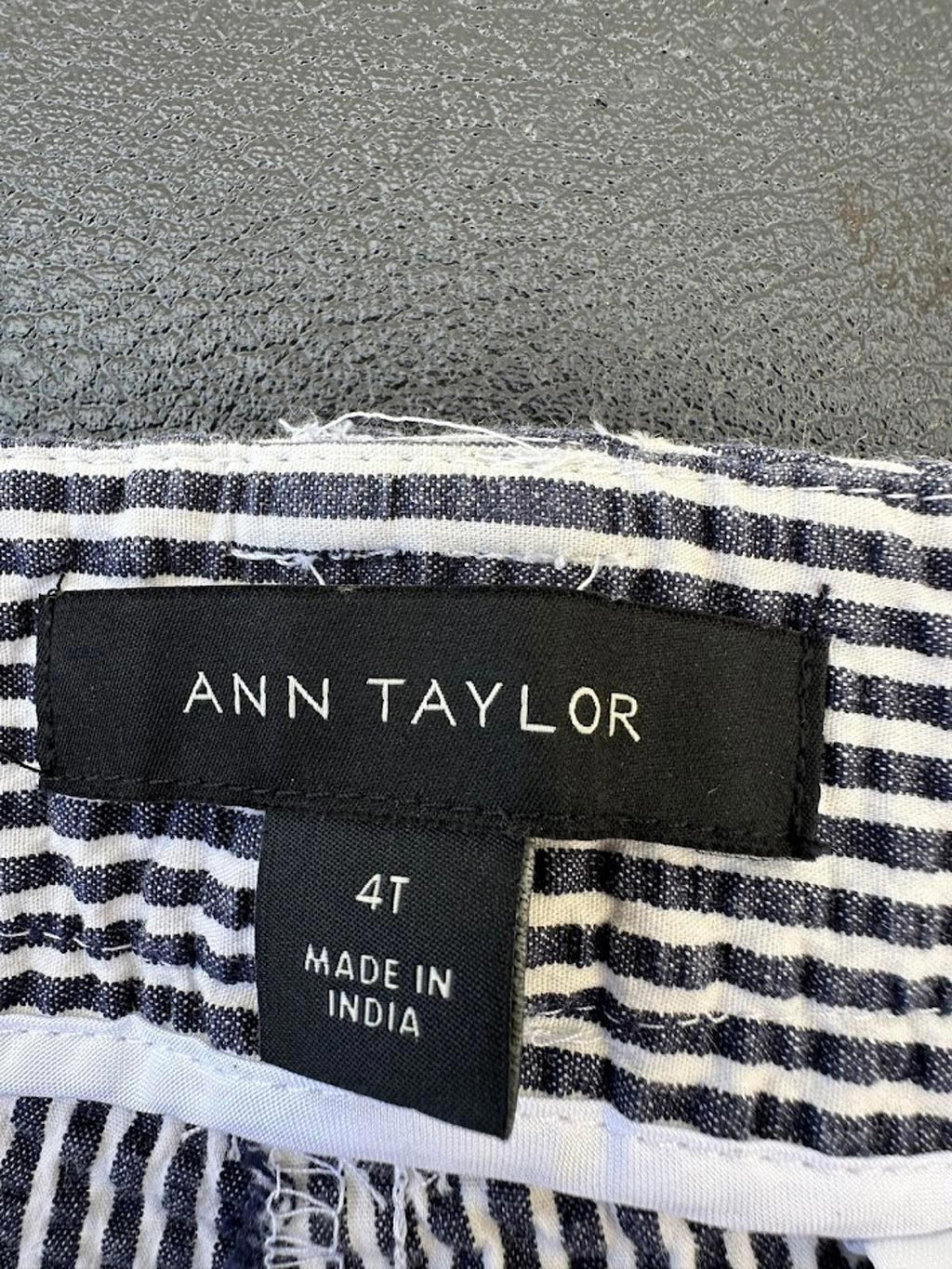 Ann Taylor Seersucker Stripe Ankle Pants 4T