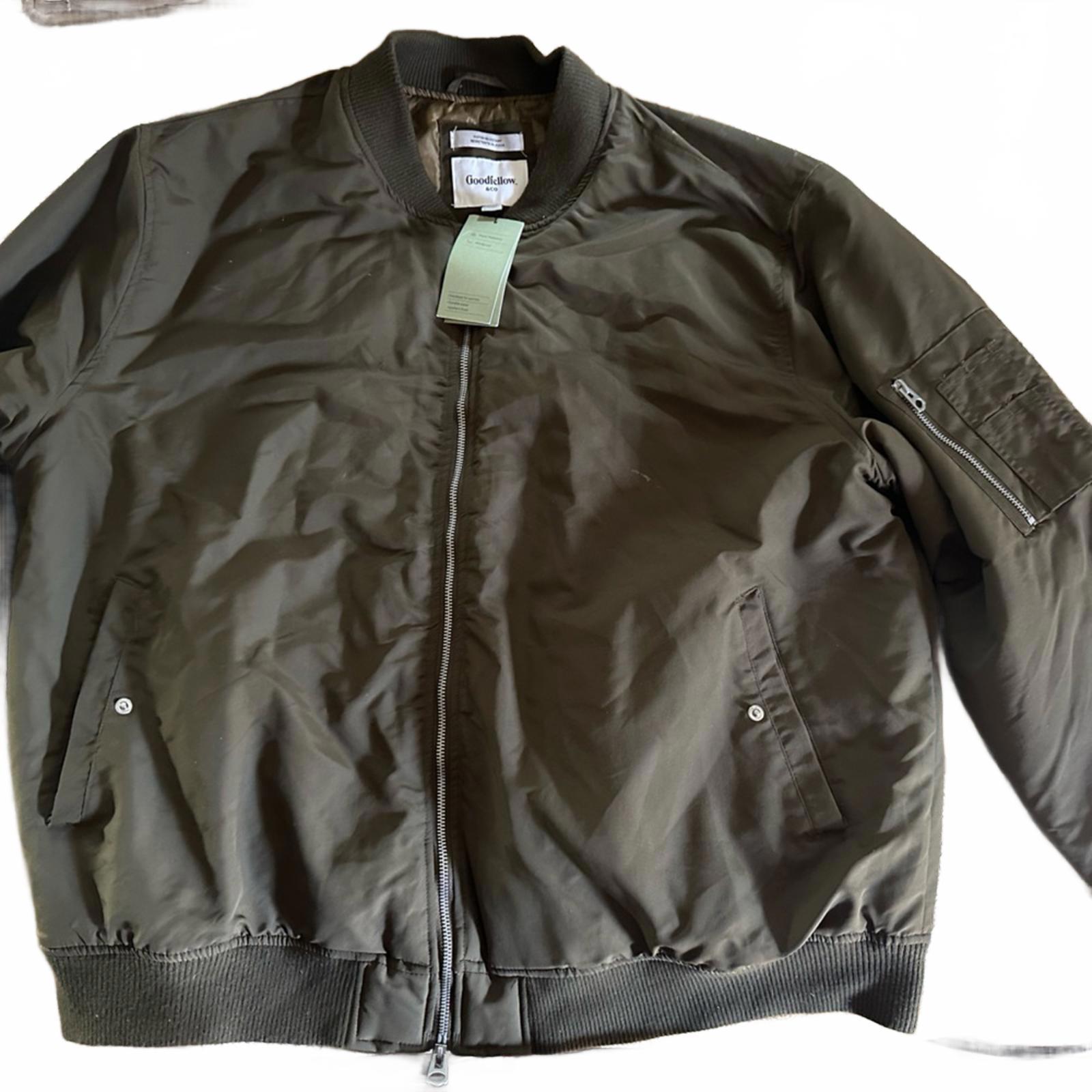 Men’s Army green jacket.