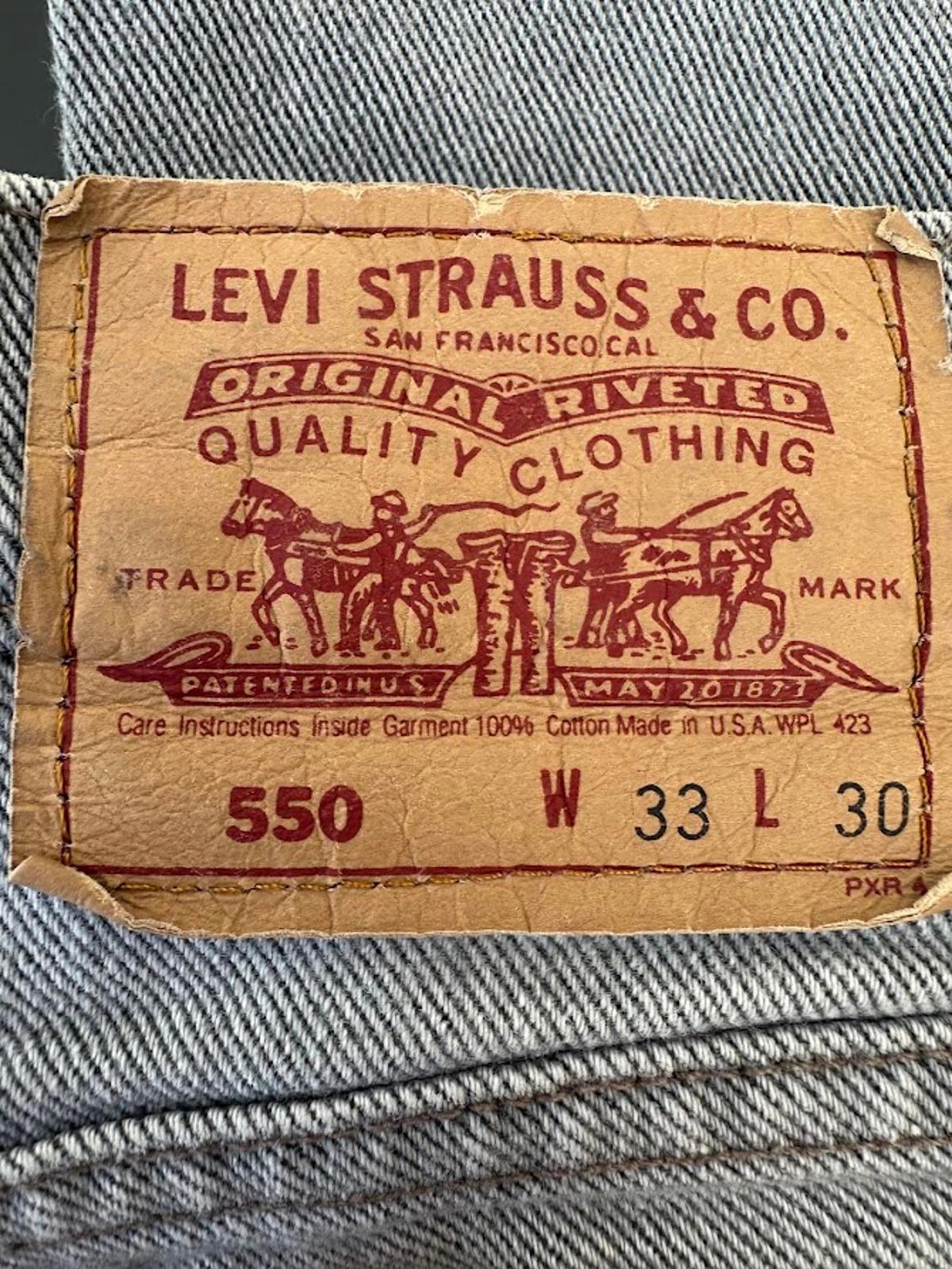 Levi’s 550 Gray Relaxed Fit Jeans 33x30 USA