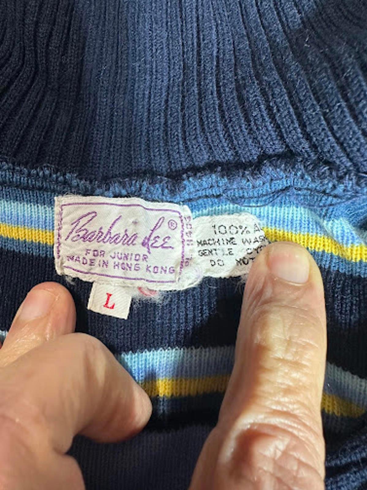 Vintage striped knit sweater – fits Women’s XS