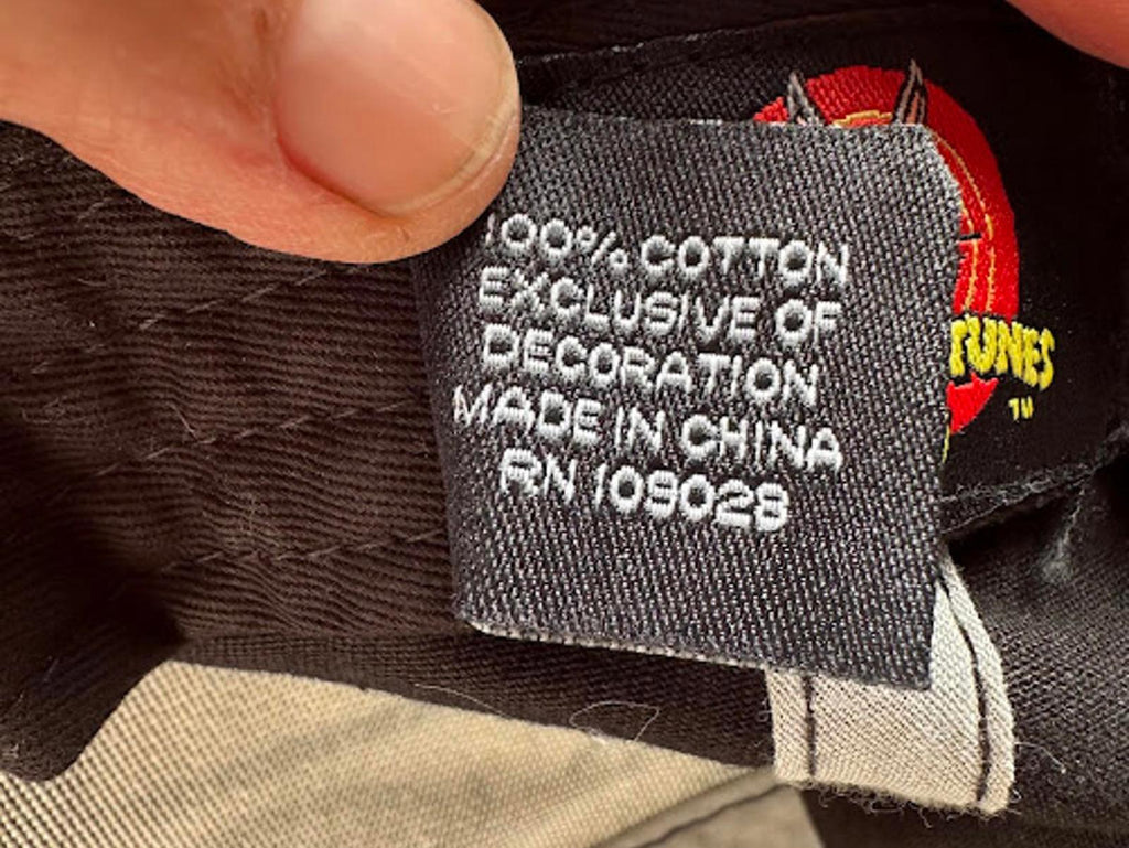 Looney Tunes Bugs Bunny Snapback Hat