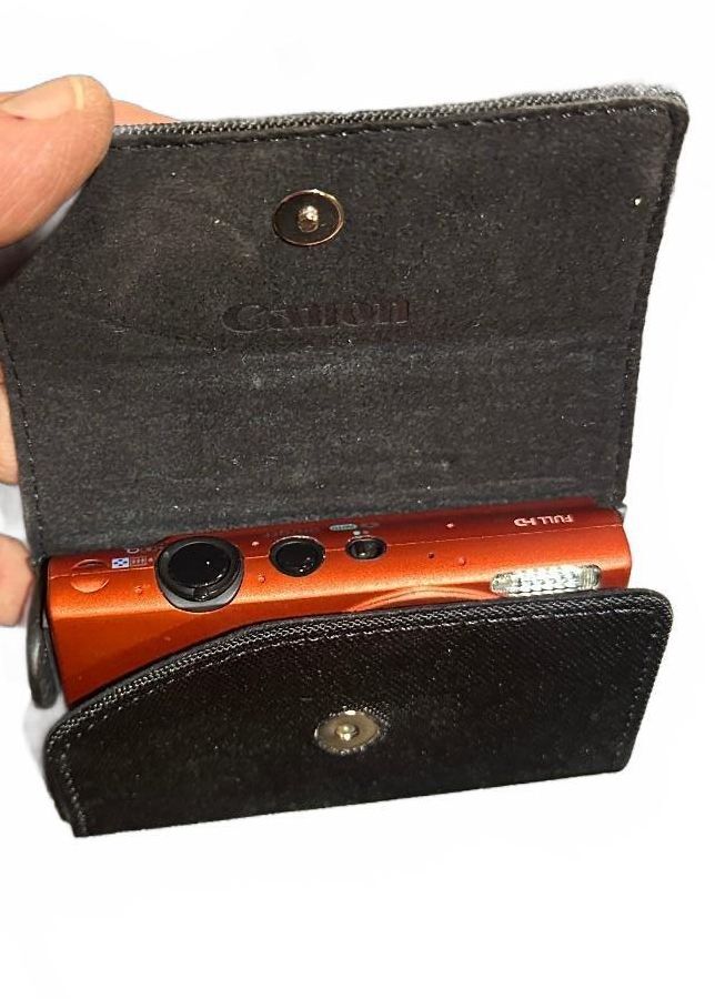 Canon PowerShot ELPH 110 HS Red Camera Complete Box