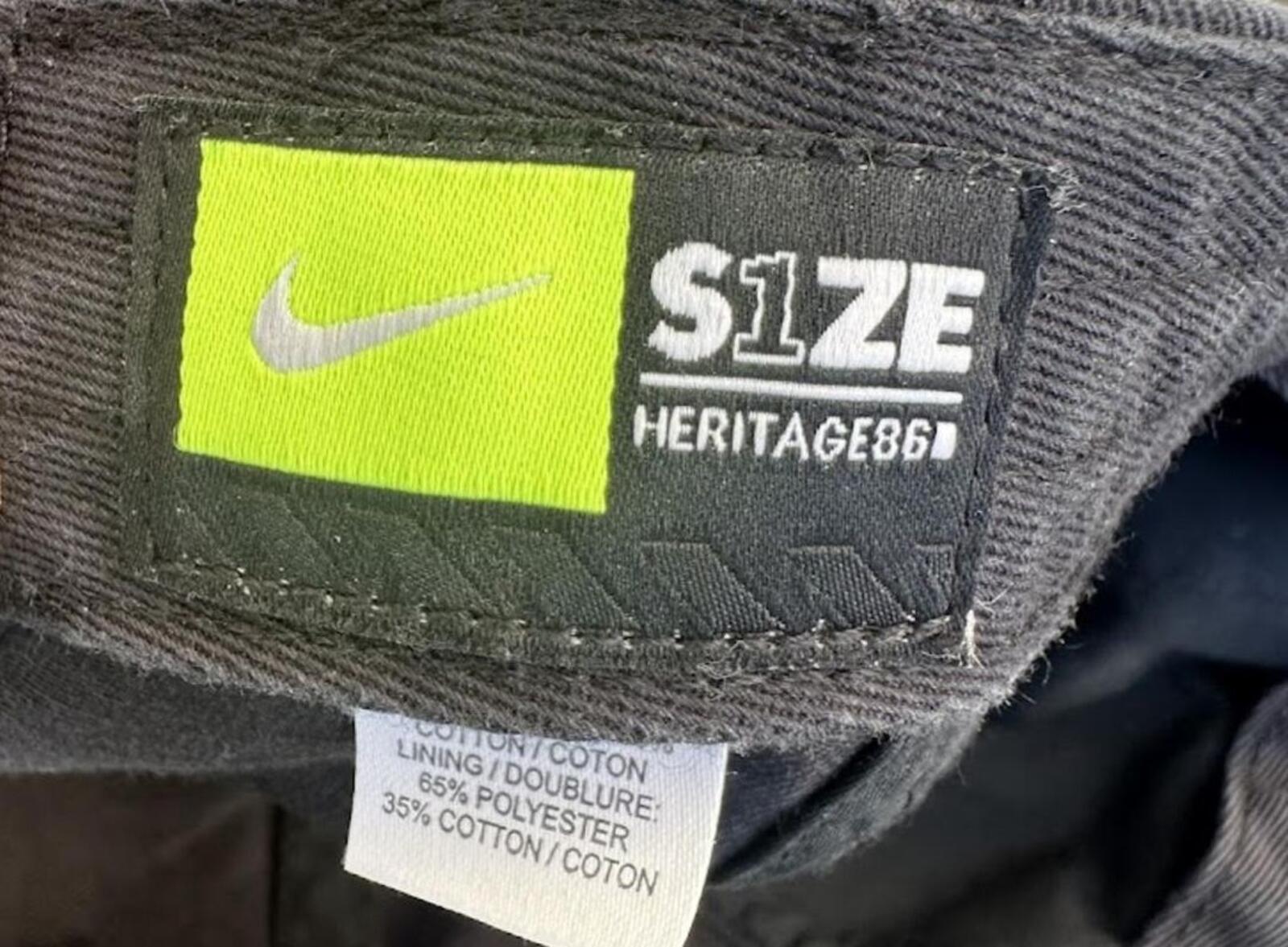 Nike Heritage86 Strapback Hat Black Swoosh