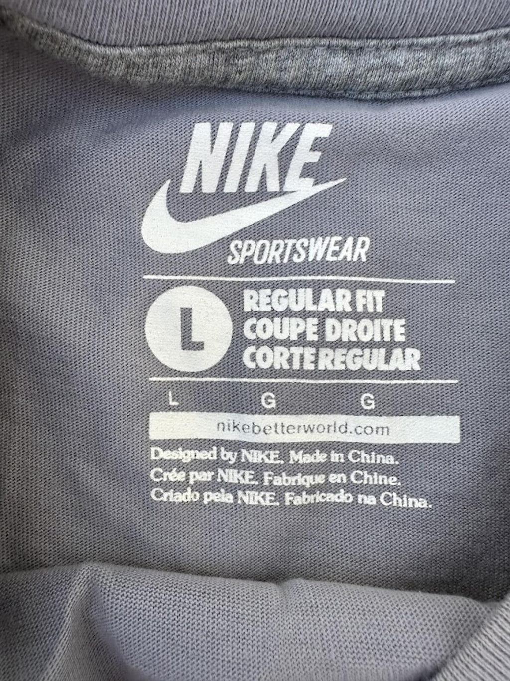 Nike Air Graphic Tee “Won’t Retire” L