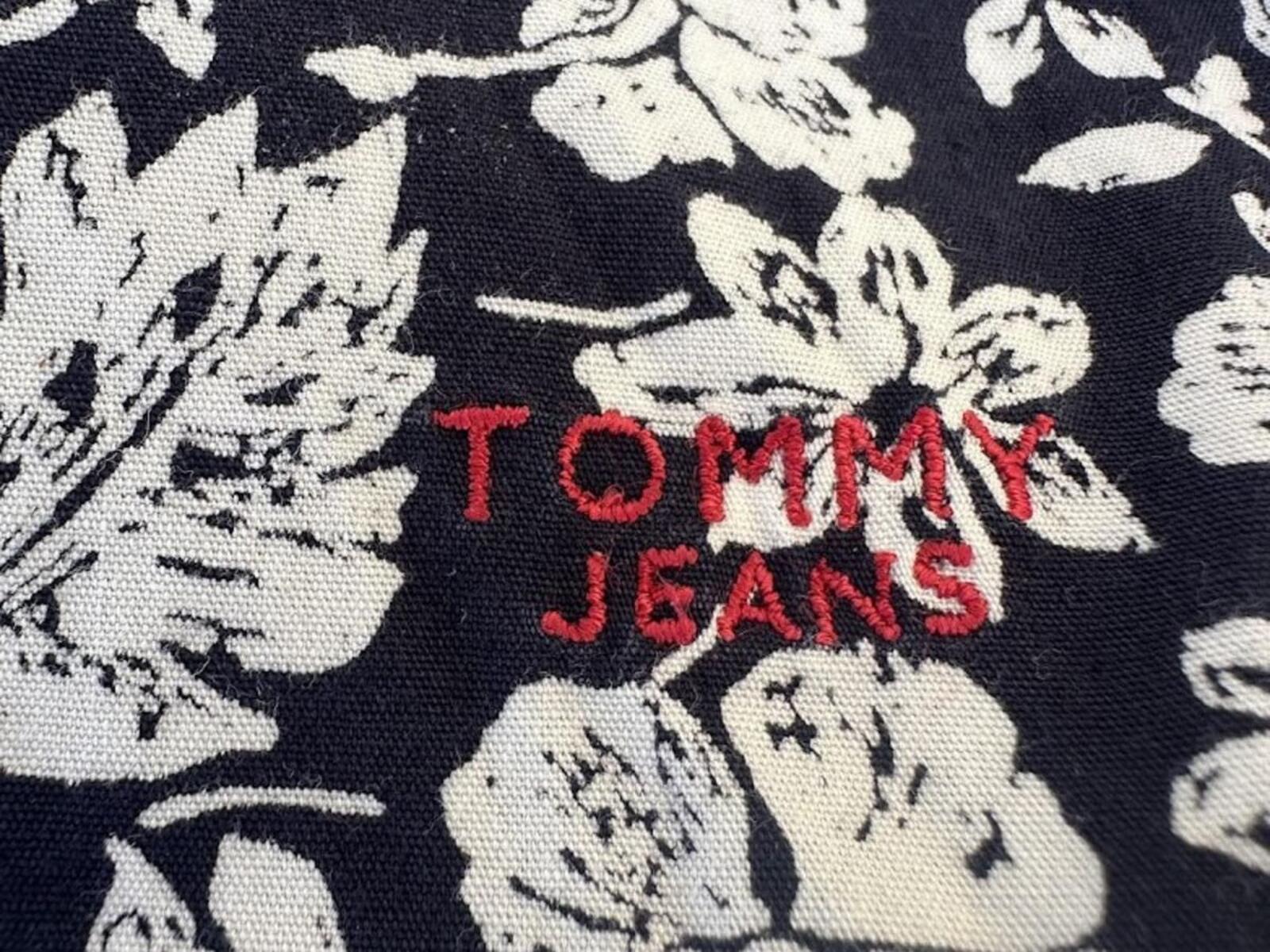 Tommy Jeans Floral Button Front Shirt Large