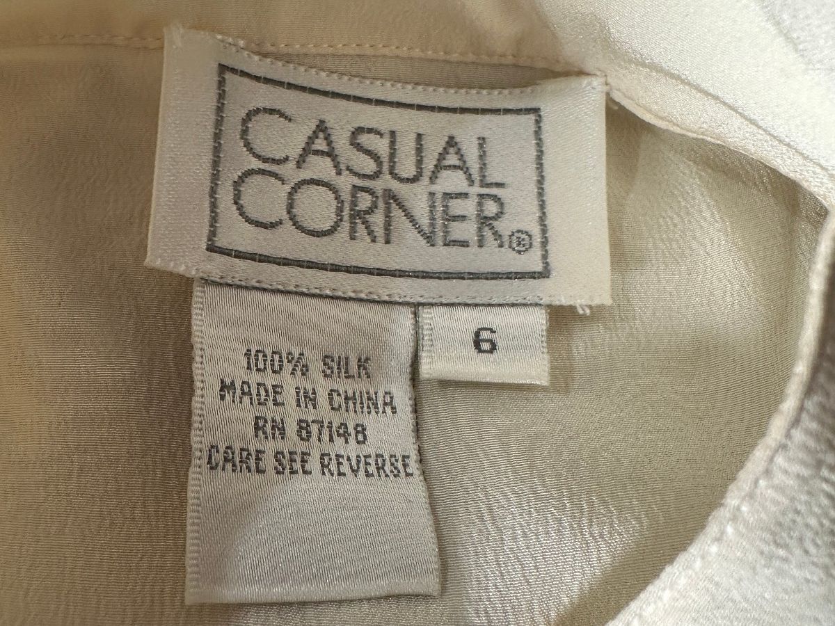 Casual Corner Cream 100% Silk Mandarin Blouse