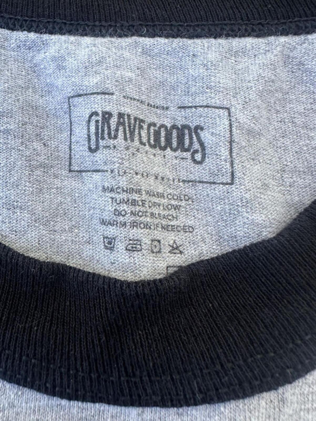 Gravegoods Raglan Graphic Shirt Large