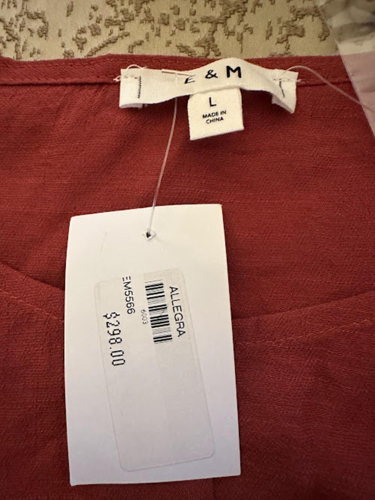 E&M Red/Rust Twist Front Top L NWT