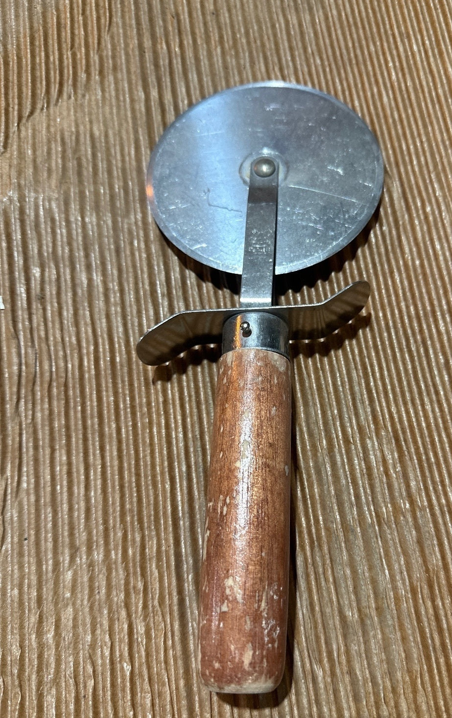Vintage Wood Handle Pizza Cutter 9"