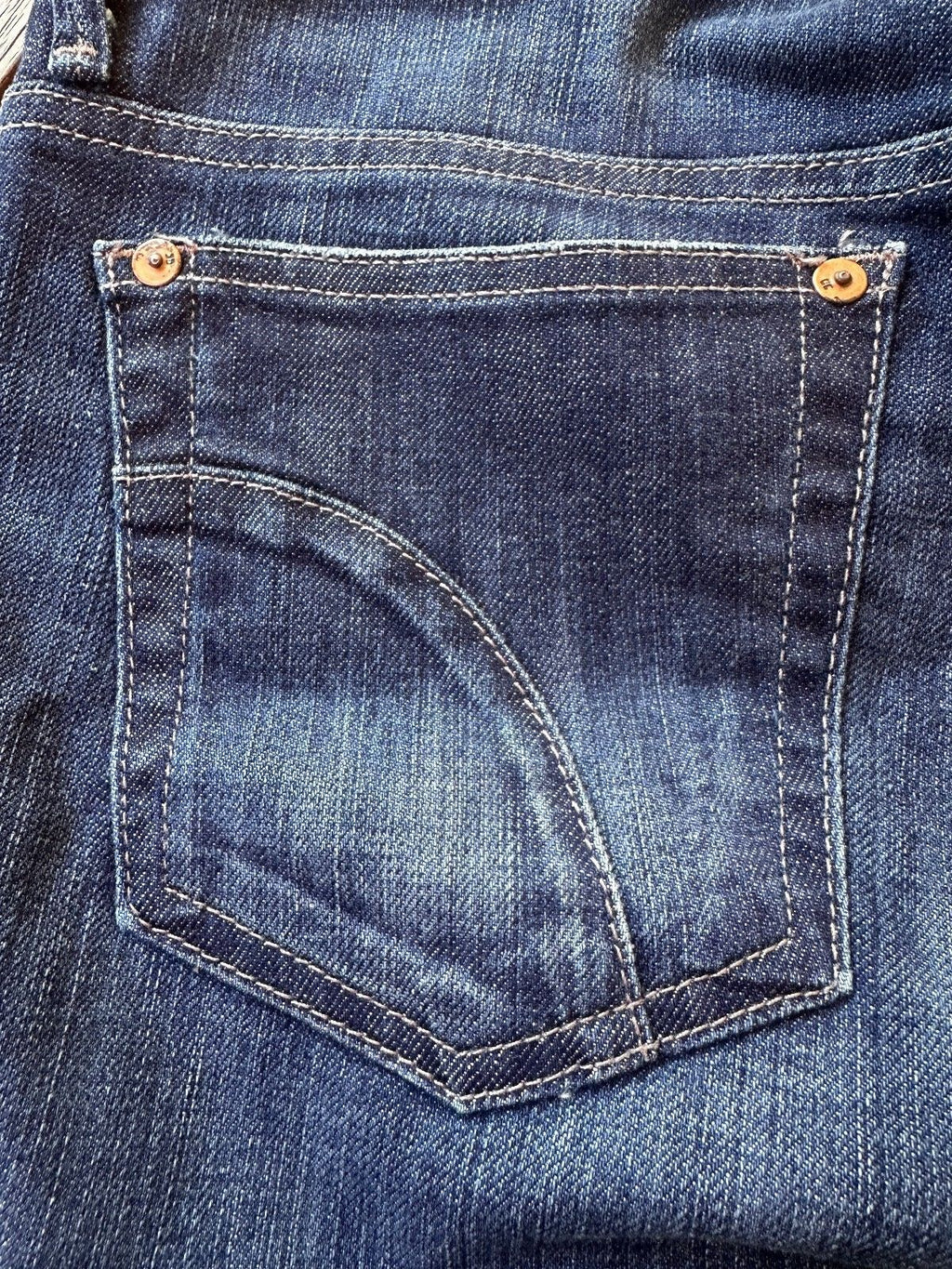 Joe's Jeans Rocker W30 Dark Wash Bootcut Jeans 33"