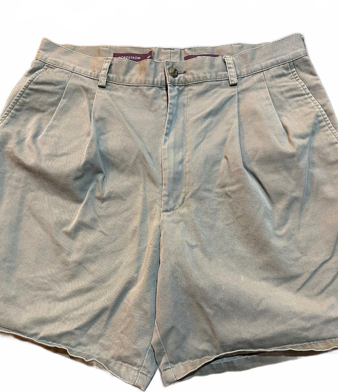 Vintage Nordstrom Men’s Khaki Pleated Shorts 38W Hong Kong