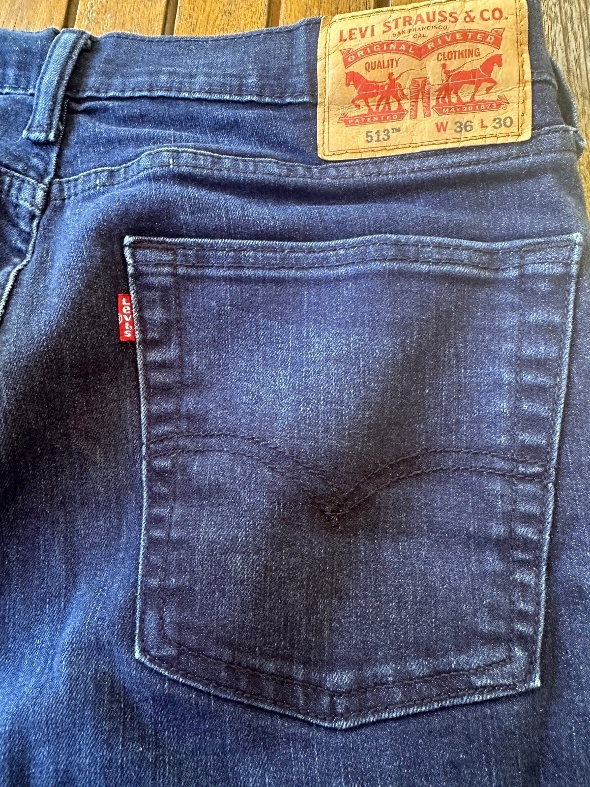 Levi's 513 Men's Slim Straight Dark Wash Jeans W36