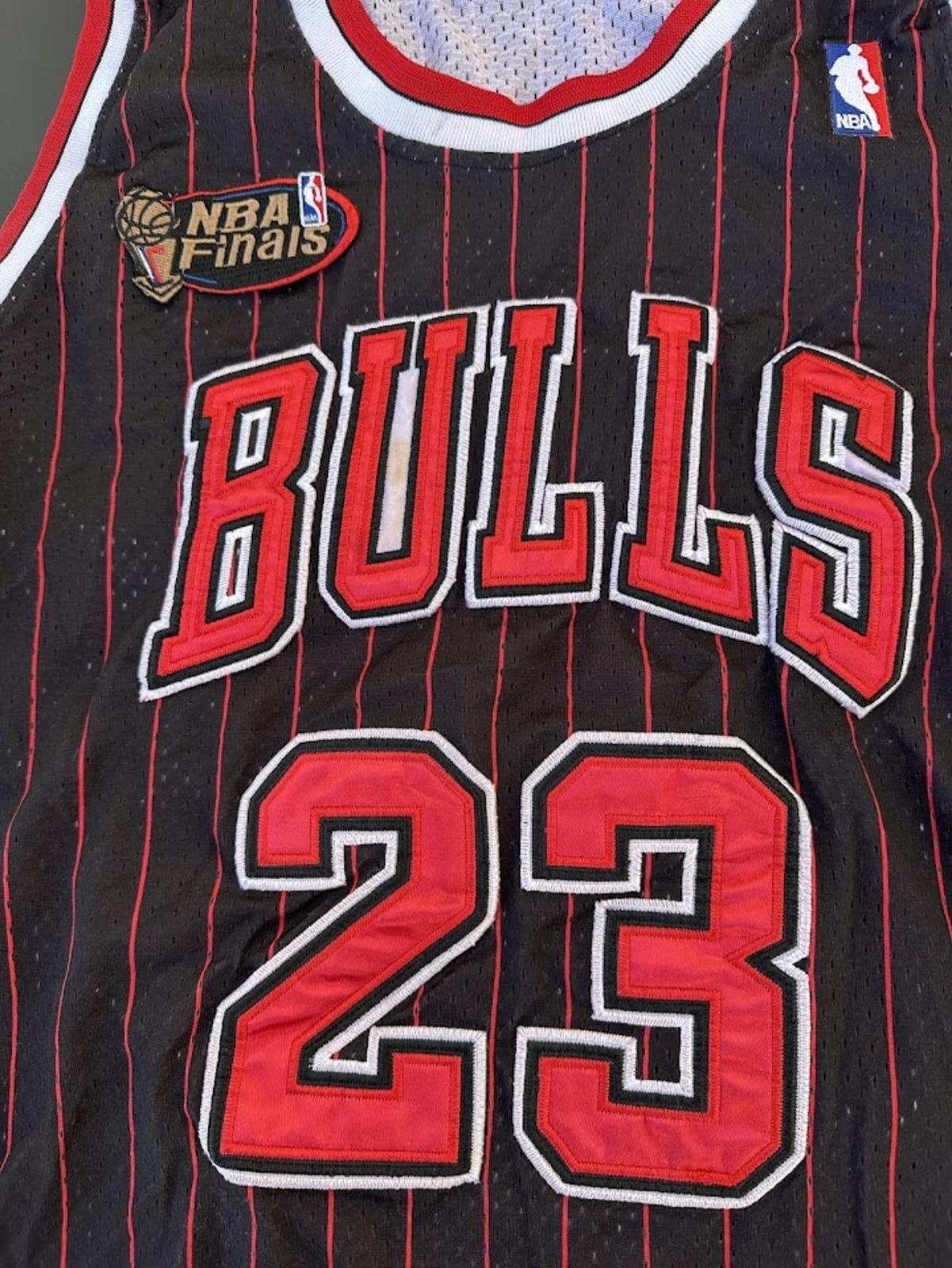 Nike Chicago Bulls Jordan Finals Jersey # 23 size 52