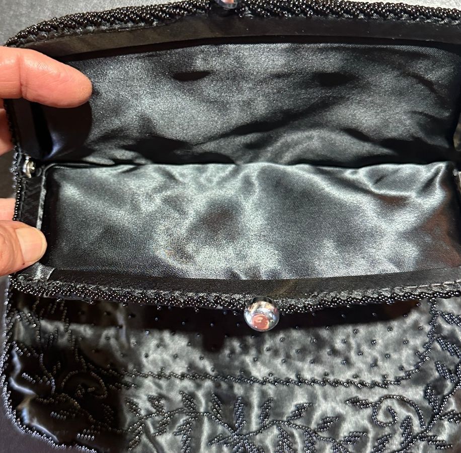 Vintage Black Beaded Satin Kiss Lock Evening Clutch