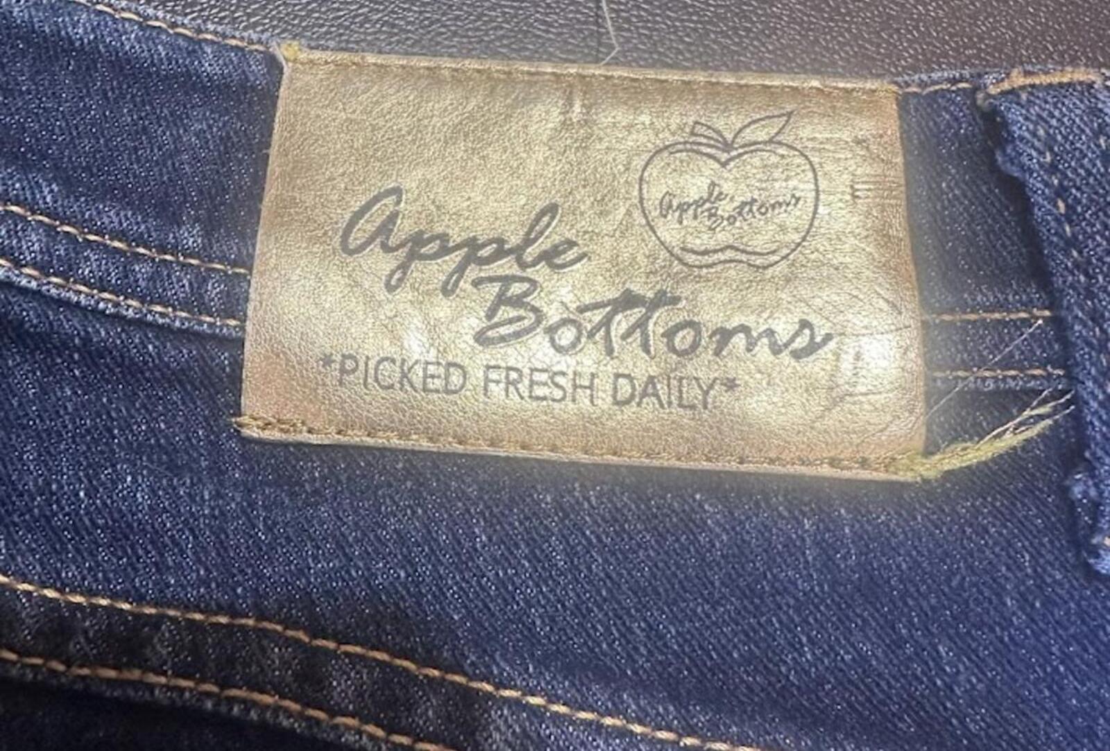 Apple Bottoms Dark Wash Bootcut Jeans 9/10