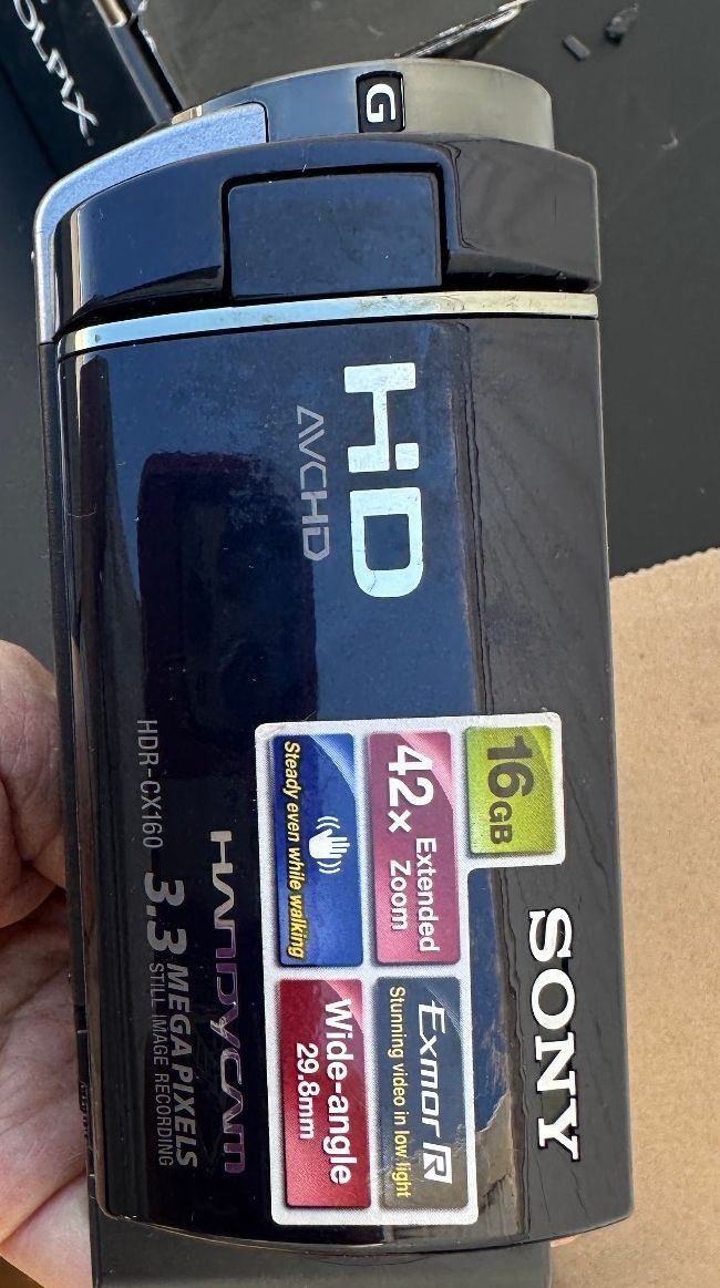 Sony HDR-CX160 HD Handycam Camcorder Complete