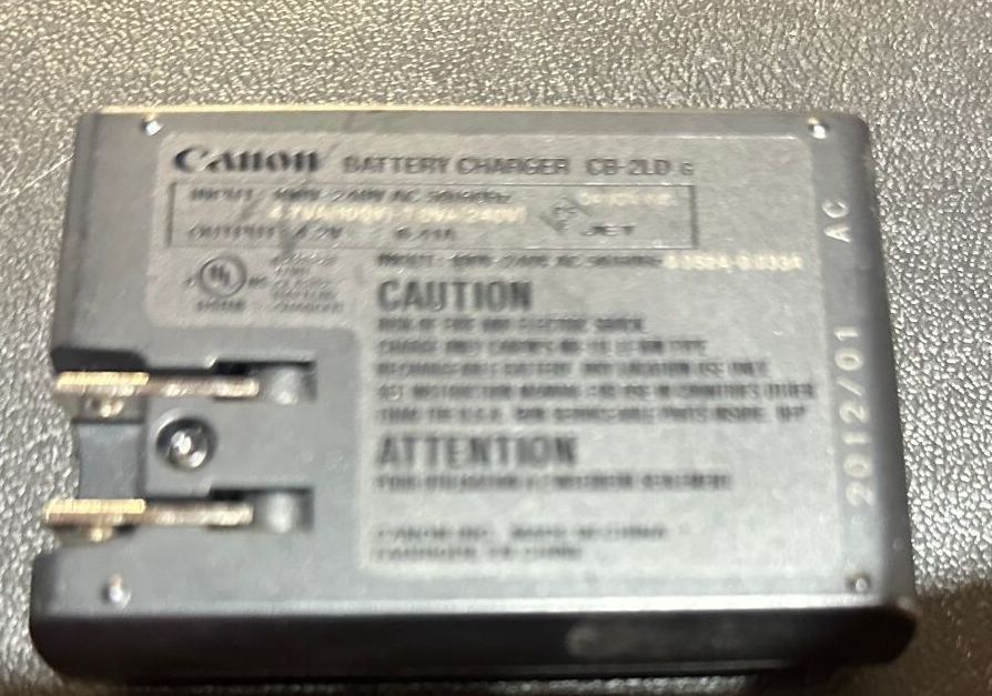 Canon PowerShot ELPH 110 HS Red Camera Complete Box