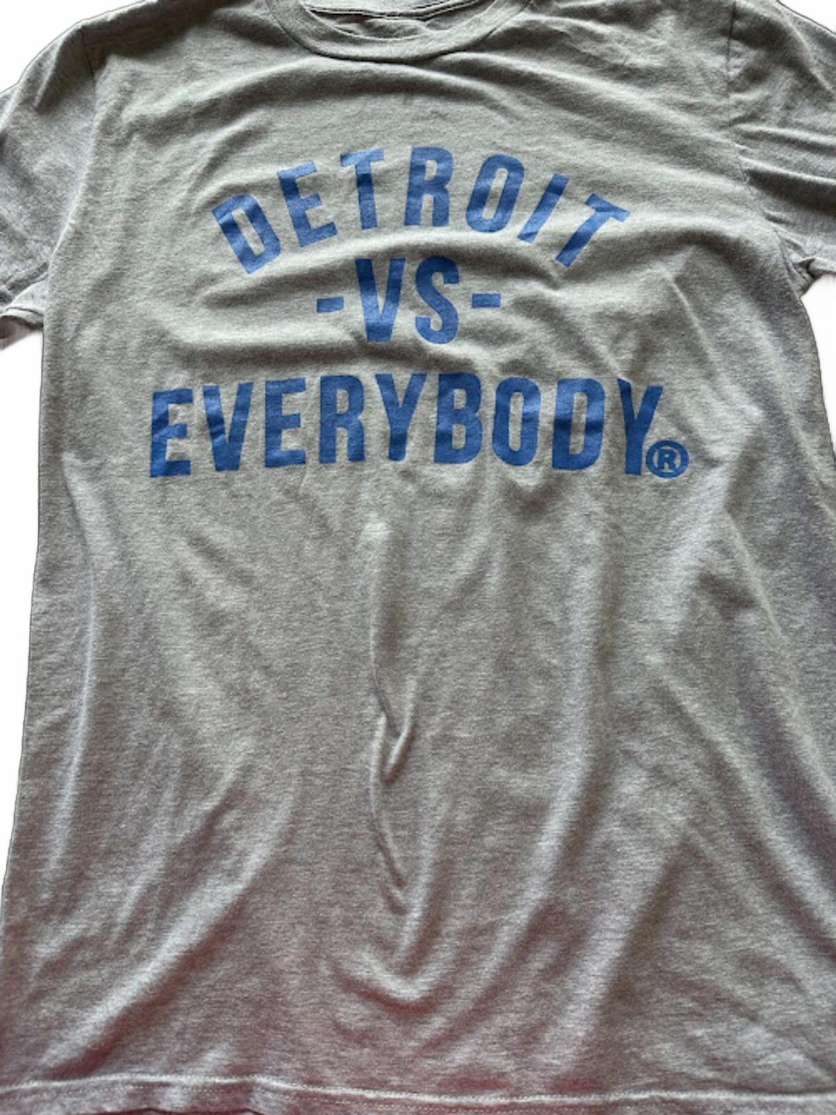 Detroit vs Everybody Gray Graphic Tee M