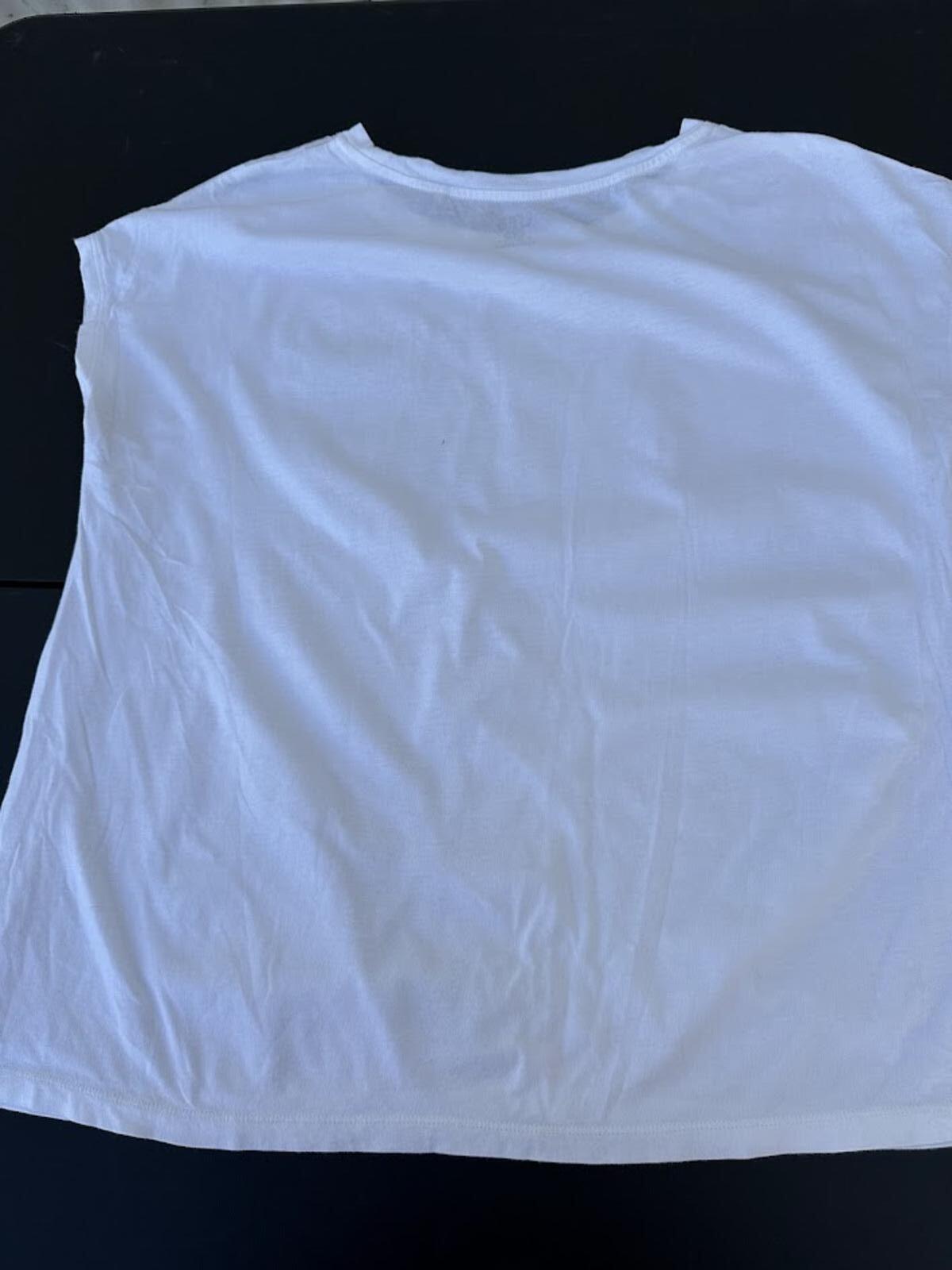 Uniqlo UT White Graphic Tee Women M