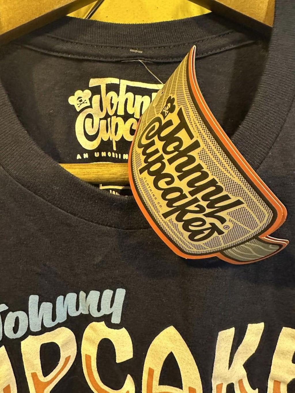 Johnny Cupcakes California Surf Graphic Tee M NWT