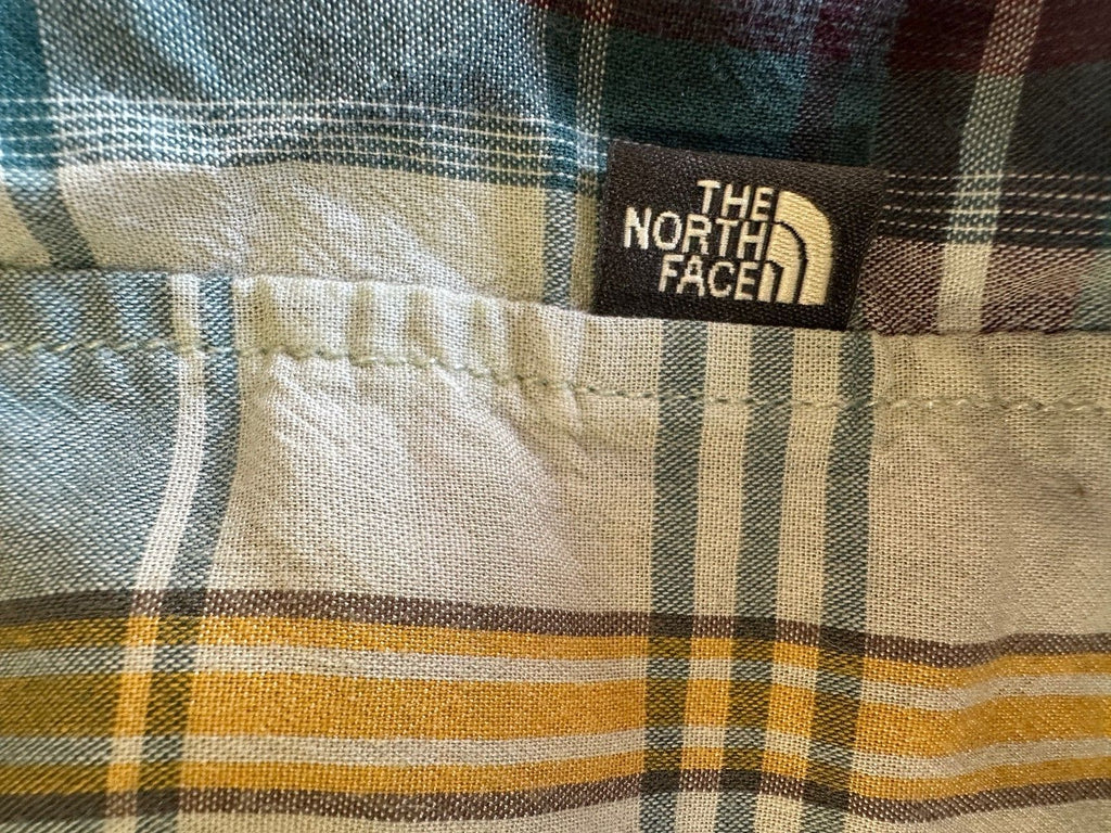 The North Face Plaid Button-Up Shirt XL