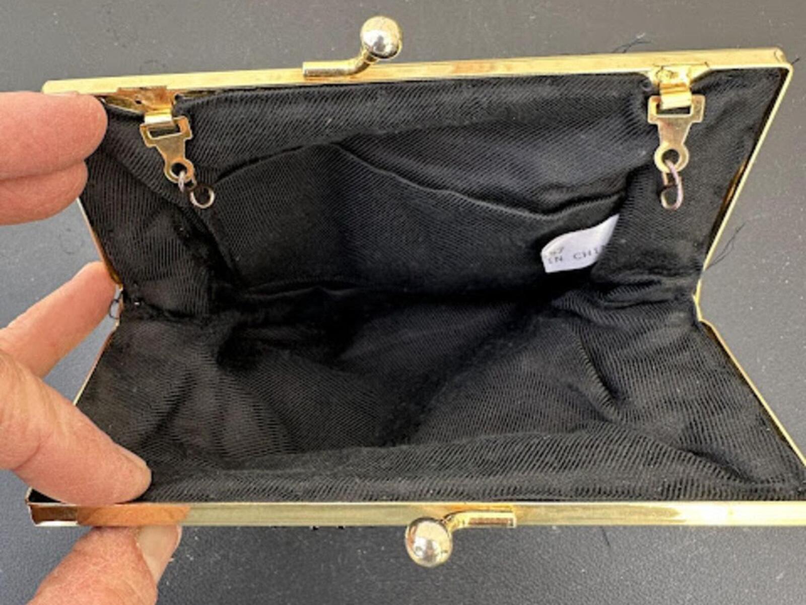 Vintage Black Beaded Kiss Lock Evening Purse