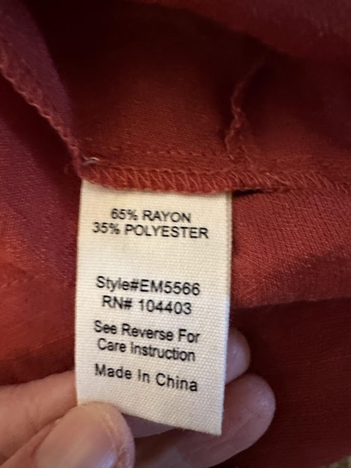 E&M Red/Rust Twist Front Top L NWT